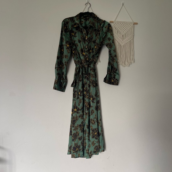Who What Wear Floral Green Button Down Belted Shirt Midi Dress - Picture 2 of 8